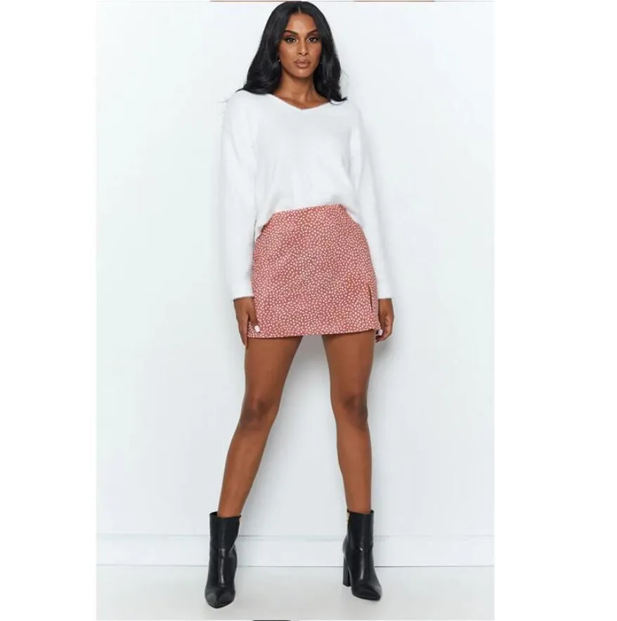 Europe Fresh Looking Floral Splitted Hip Flattering Women Skirt