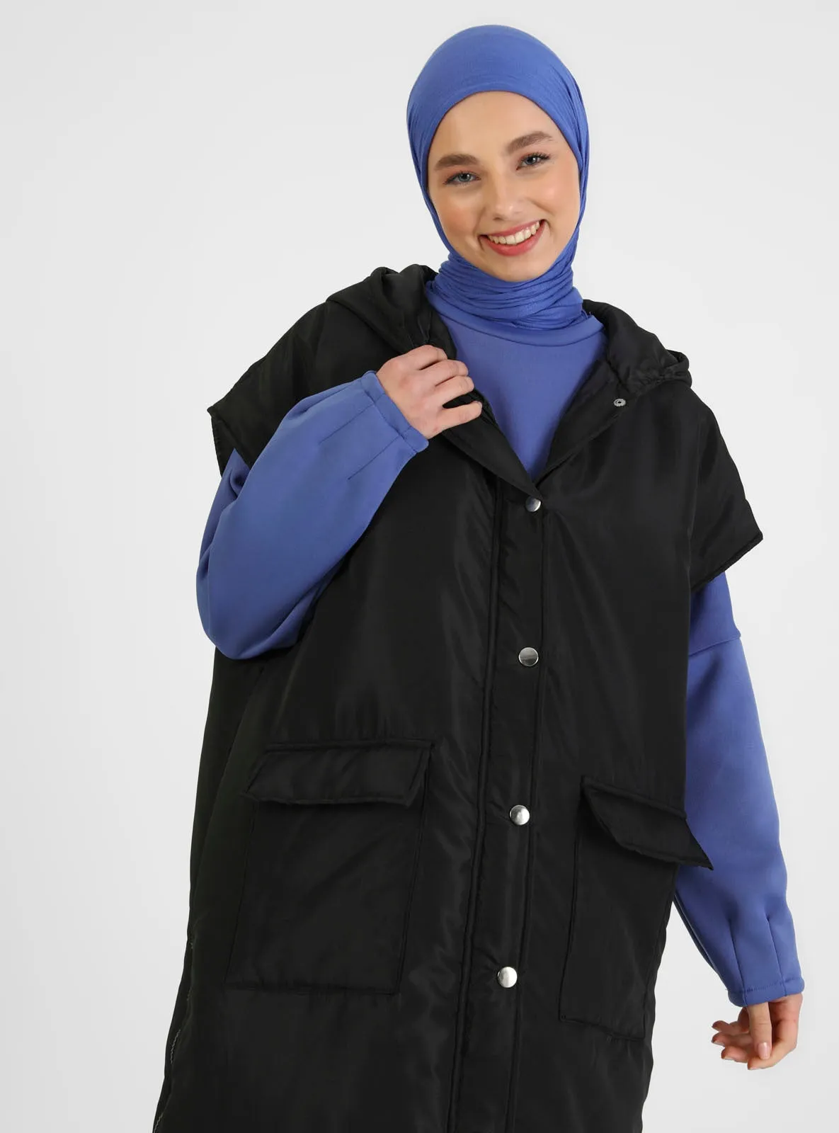 Fiber Filled Fenced Capused Vest -