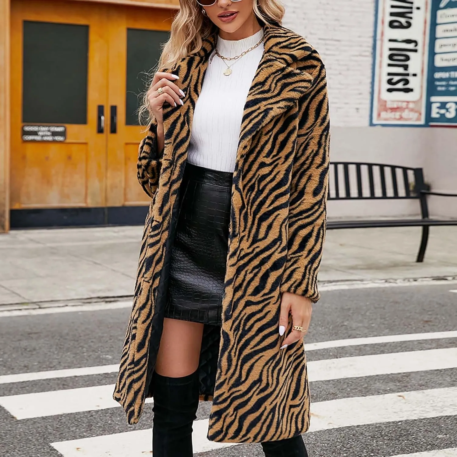 Lmdudan 2023 Winter Faux Fur Coat for Women Leopard Print Fleece Long Jacket Retro Lapel Warm Overcoat Plus Size Trench Coats