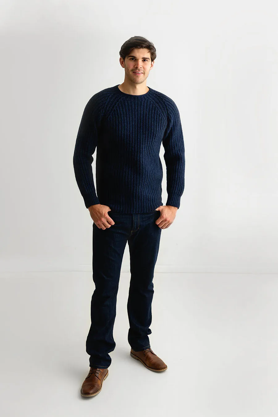 Mens Geelong Superfine Lambswool Fisherman’s Rib Jumper - Navy blue