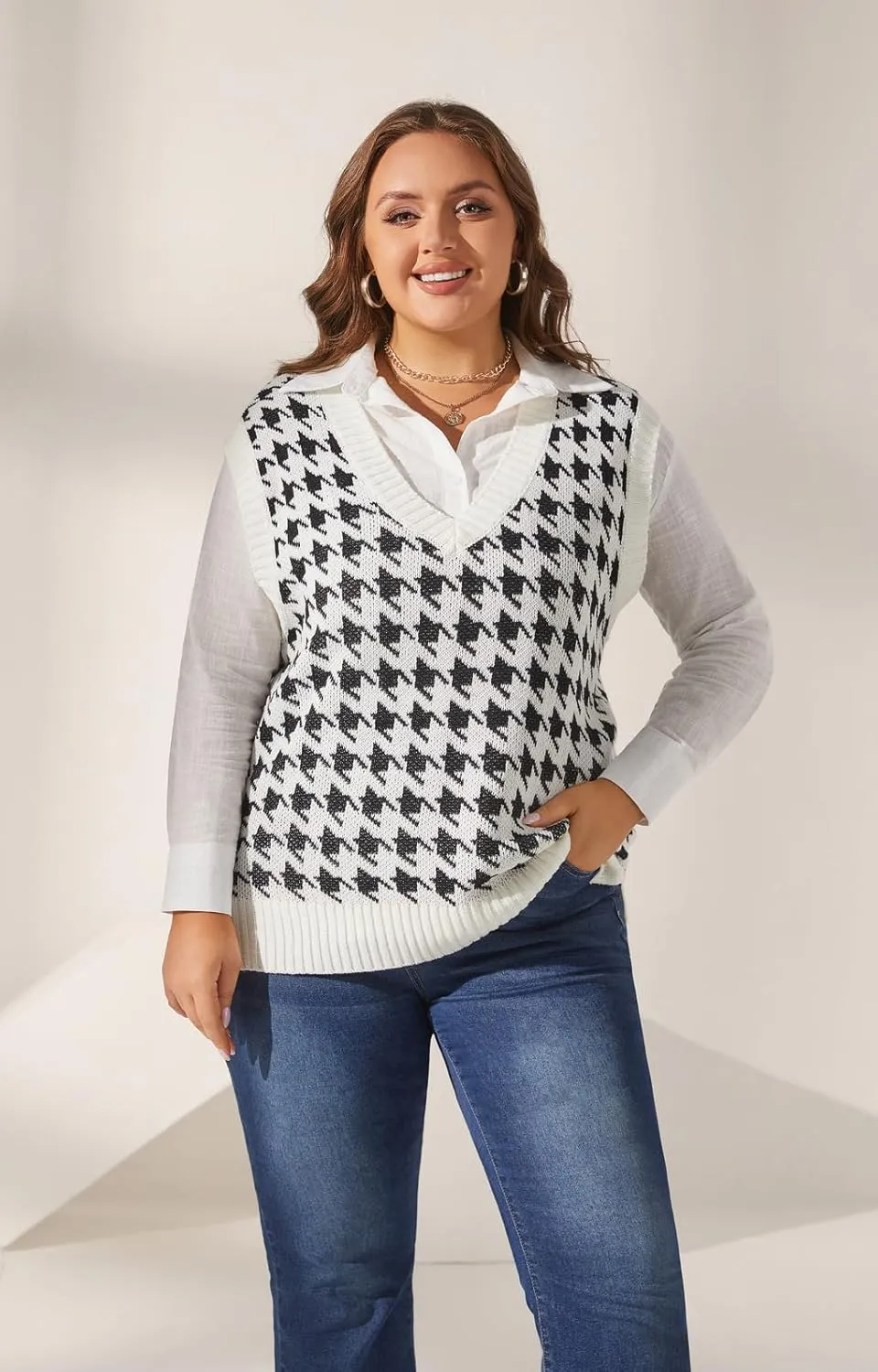 Sunfaynis Women's V Neck Houndstooth Sweater Vest Sleeveless Loose Pullover Sweater